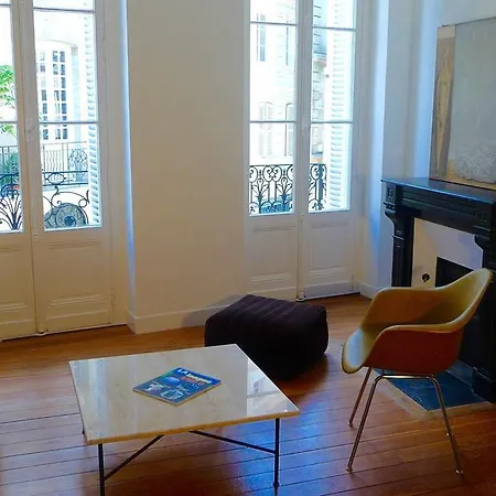 Apartment In Historic Center Bordeaux